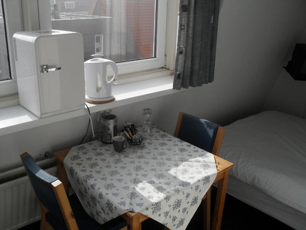 Pension Maris Zandvoort Room photo